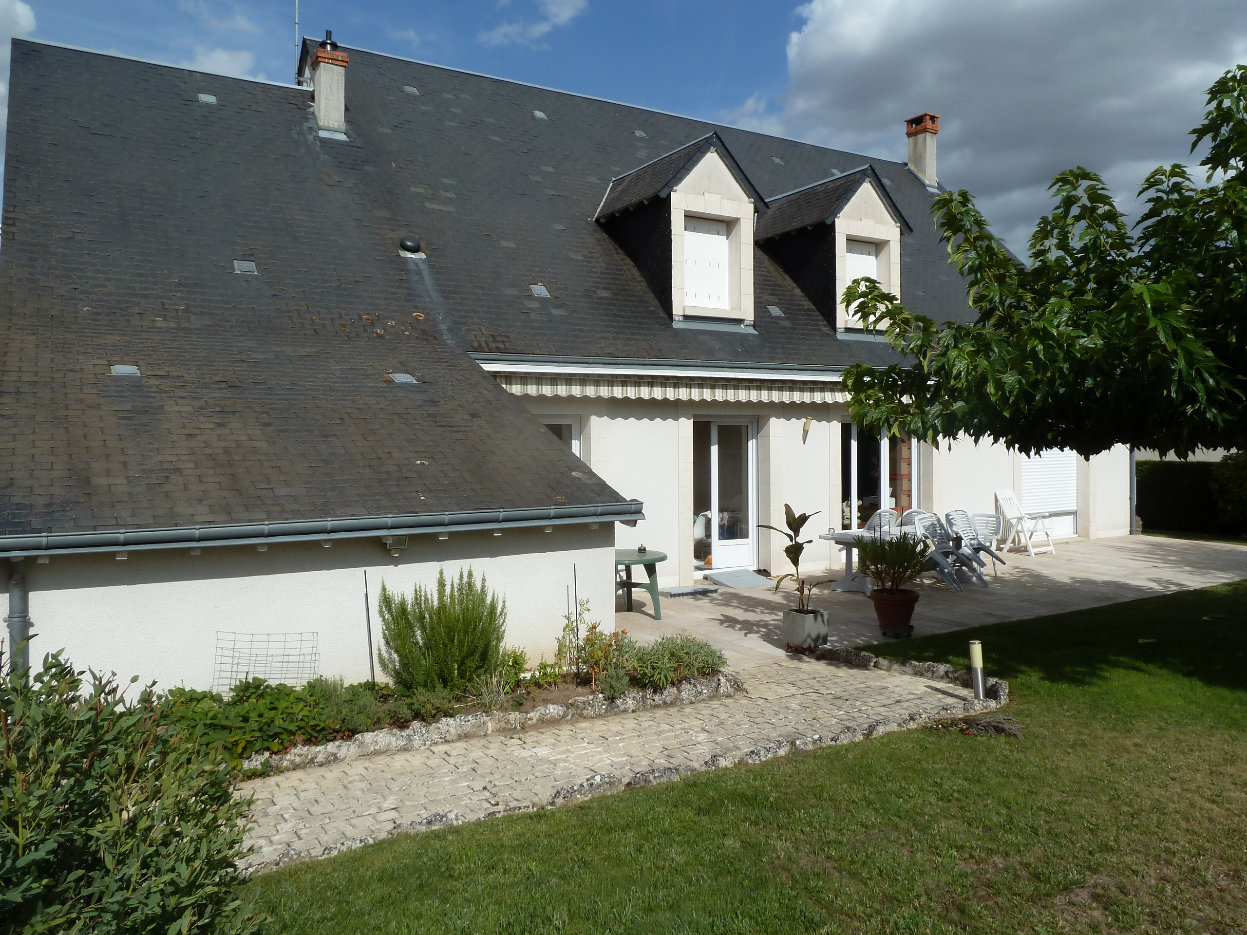 Vente A 2 Mn De BLOIS - MAISON De 235 M²